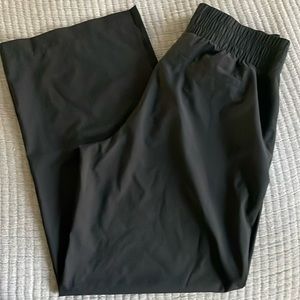 Gap runaround pants